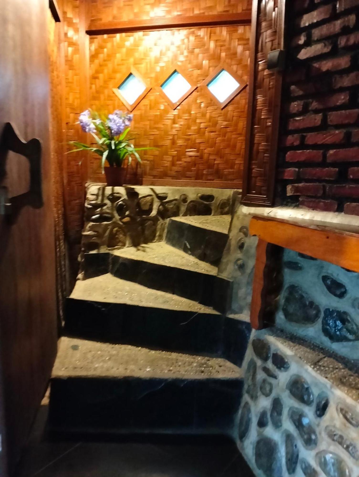 Junia Guest house
