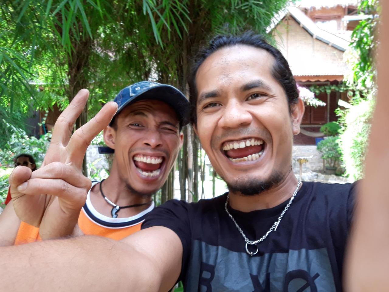 Junia Bukit Lawang